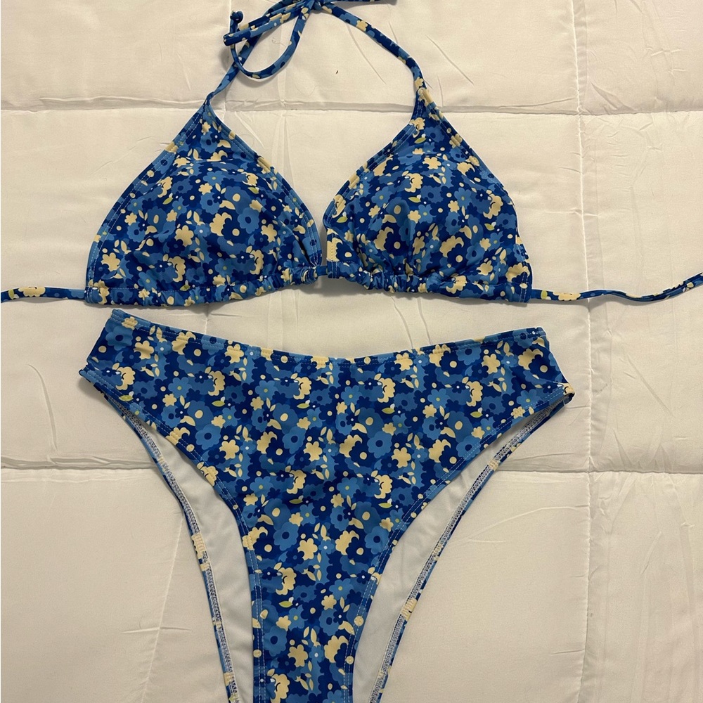 BIKINI